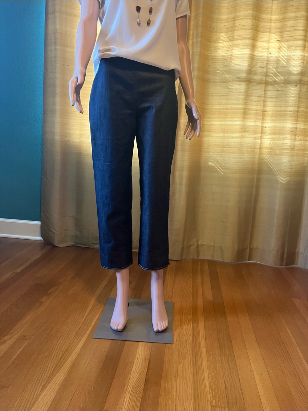St. John Navy Cropped Straight-Leg Pants